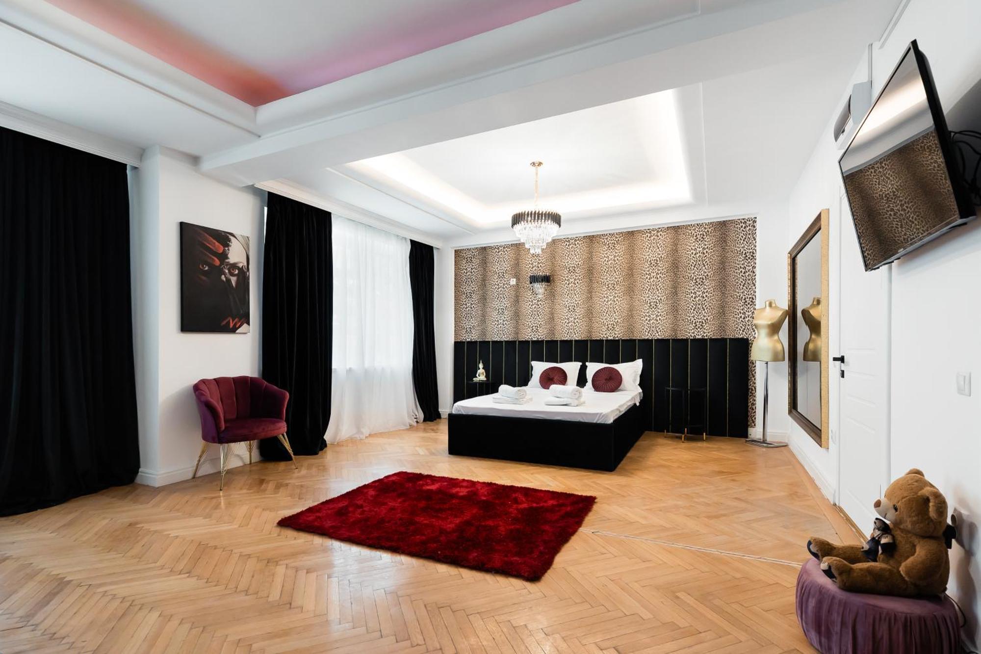 Central Studios In Piata Romana Bukarest Kültér fotó