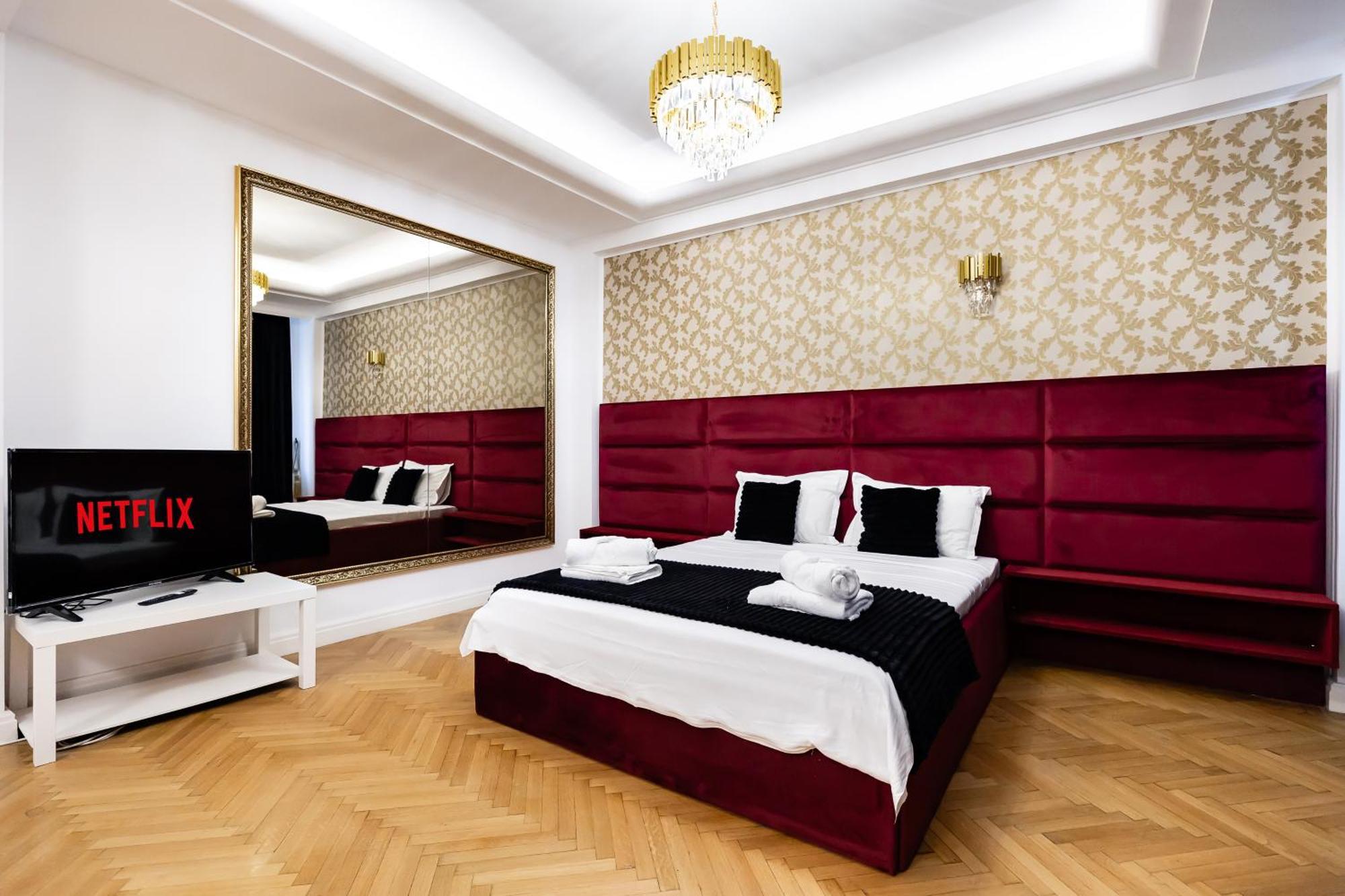 Central Studios In Piata Romana Bukarest Kültér fotó