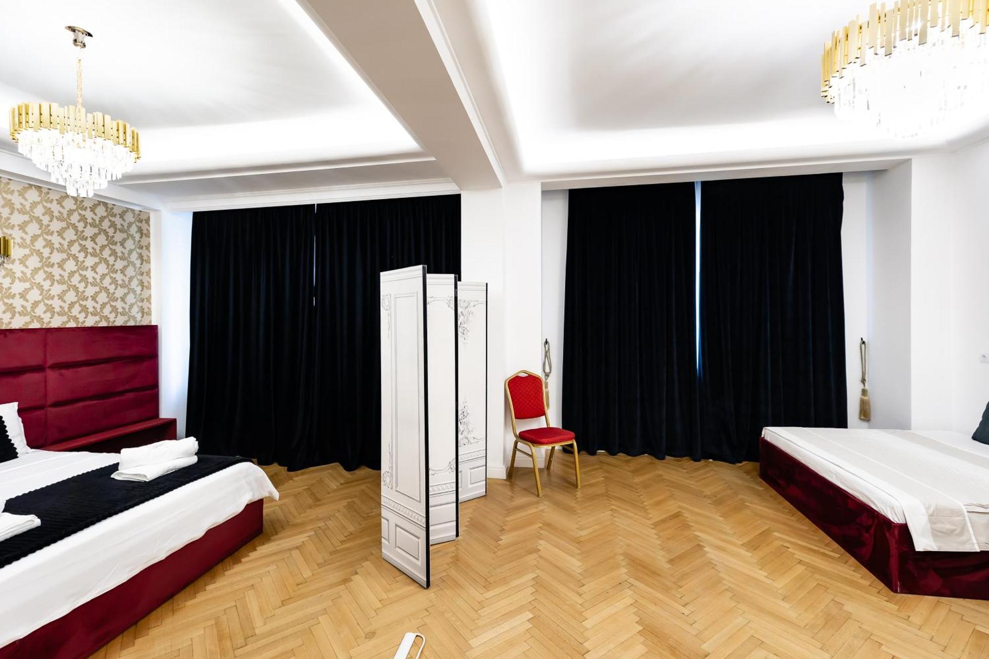 Central Studios In Piata Romana Bukarest Kültér fotó